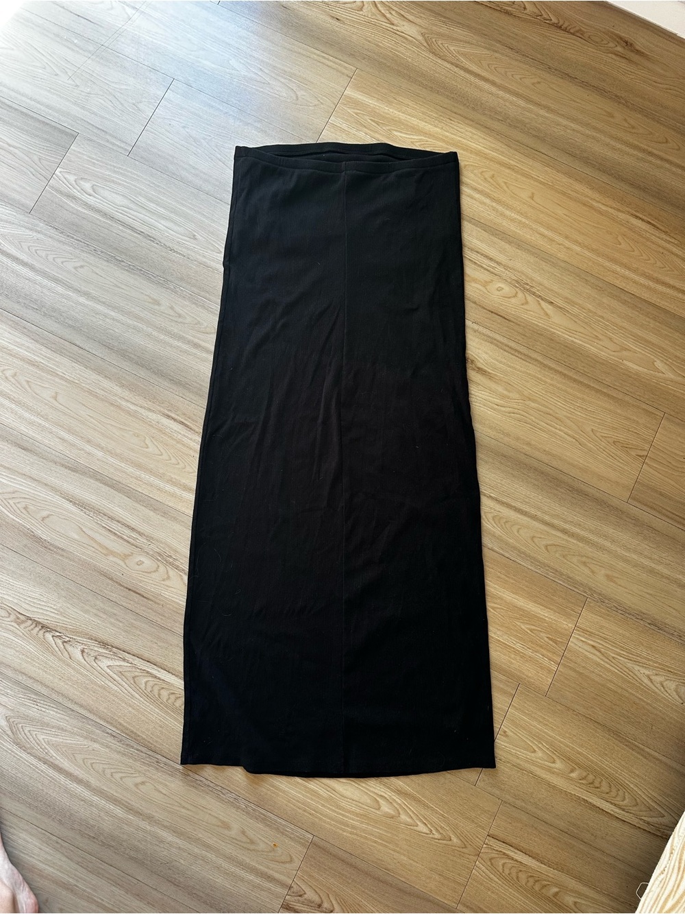 Classic Black Tube Maxi Dress - Picture 2 of 3